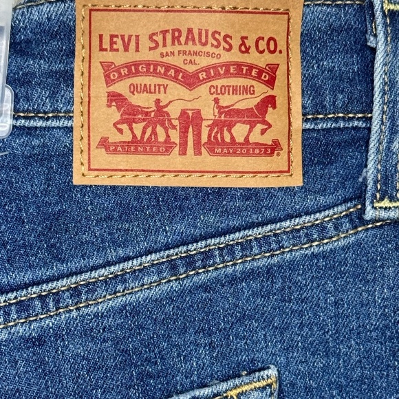 Levi's 18W Women's Ribcage Straight Ankle Button Jeans Summer Slide Light Indigo - Picture 4 of 6